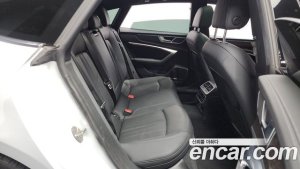 Audi A7 45 TDI 4WD Premium 2021 года из Южной Кореи