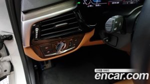 BMW 5-Series 530e M Sport 2020 года из Южной Кореи