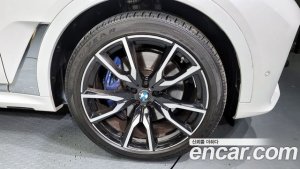 BMW X7 xDrive 30d M Sport 6인승 2020 года из Южной Кореи