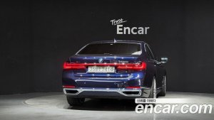 BMW 7-Series 730d xDrive Design Pure Excellence 2020 года из Южной Кореи