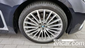 BMW 7-Series 730d xDrive Design Pure Excellence 2020 года из Южной Кореи