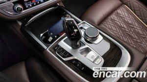 BMW 7-Series 730d xDrive Design Pure Excellence 2020 года из Южной Кореи
