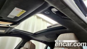 BMW 7-Series 730d xDrive Design Pure Excellence 2020 года из Южной Кореи