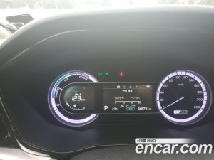 Kia Niro 1.6 HEV 2020 года из Южной Кореи