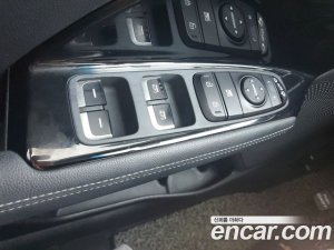 Kia Niro 1.6 HEV 2020 года из Южной Кореи