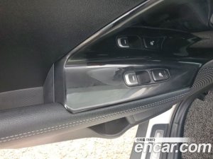 Kia Niro 1.6 HEV 2020 года из Южной Кореи