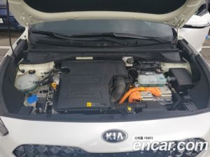 Kia Niro 1.6 HEV 2020 года из Южной Кореи