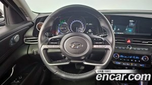 Hyundai AVANTE Modern 2021 года из Южной Кореи