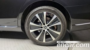 Mercedes-Benz E-Class E300e 4MATIC Exclusive 2020 года из Южной Кореи