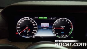 Mercedes-Benz E-Class E300e 4MATIC Exclusive 2020 года из Южной Кореи