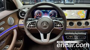 Mercedes-Benz E-Class E300e 4MATIC Exclusive 2020 года из Южной Кореи