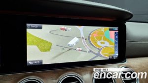 Mercedes-Benz E-Class E300e 4MATIC Exclusive 2020 года из Южной Кореи