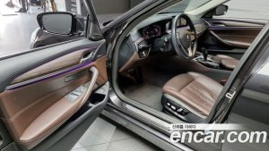 BMW 5-Series 520d xDrive Luxury Plus 2020 года из Южной Кореи