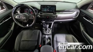 Kia Seltos Бензин 1.6 Turbo 2WD 2020 года из Южной Кореи