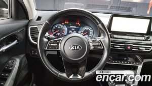 Kia Seltos Бензин 1.6 Turbo 2WD 2020 года из Южной Кореи