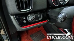 Mini Countryman JCW 2020 года из Южной Кореи