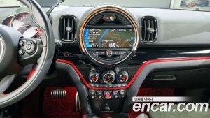 Mini Countryman JCW 2020 года из Южной Кореи