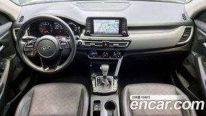 Kia Seltos Бензин 1.6 Turbo 2WD 2022 года из Южной Кореи