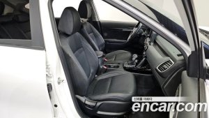Kia Seltos Бензин 1.6 Turbo 2WD 2022 года из Южной Кореи