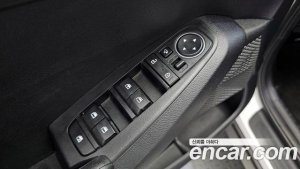 Kia Seltos Бензин 1.6 Turbo 2WD 2022 года из Южной Кореи
