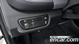 Kia Seltos Бензин 1.6 Turbo 2WD 2022 года из Южной Кореи