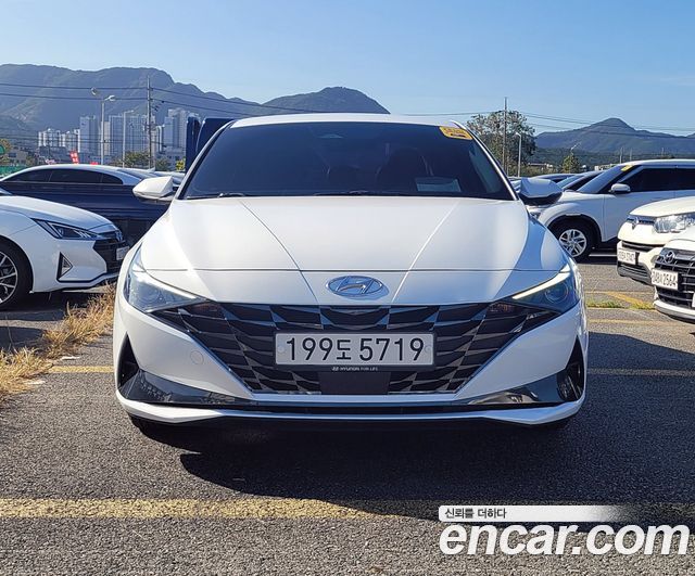 Hyundai AVANTE 1.6 2021 года из Кореи