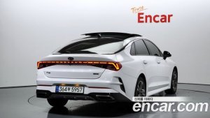 Kia K5 Signature 2021 года из Южной Кореи