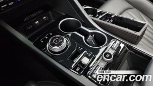 Kia K5 Signature 2021 года из Южной Кореи