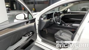 Kia K5 Signature 2021 года из Южной Кореи