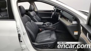 Kia K5 Signature 2021 года из Южной Кореи