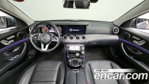 Mercedes-Benz E-Class E220d Avantgarde 2020 года из Южной Кореи