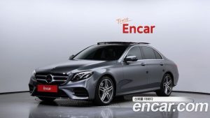 Mercedes-Benz E-Class E300 4MATIC AMG Line 2020 года из Южной Кореи