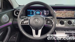 Mercedes-Benz E-Class E300 4MATIC AMG Line 2020 года из Южной Кореи