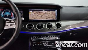 Mercedes-Benz E-Class E300 4MATIC AMG Line 2020 года из Южной Кореи