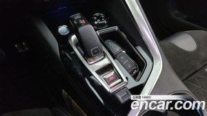 Peugeot 5008 2.0 BlueHDi GT 2020 года из Южной Кореи