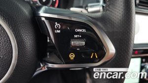 Jaguar XE D180 R-Dynamic S 2020 года из Южной Кореи