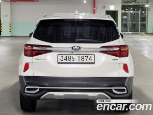 Kia Seltos Бензин 1.6 Turbo 2WD 2020 года из Южной Кореи