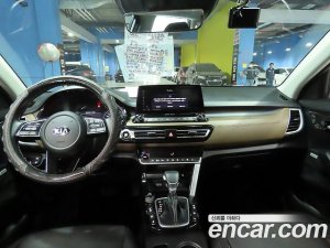 Kia Seltos Бензин 1.6 Turbo 2WD 2020 года из Южной Кореи