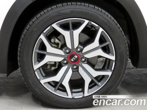 Kia Seltos Бензин 1.6 Turbo 2WD 2020 года из Южной Кореи
