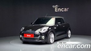 Mini Cooper Convertible DEFAULT 2020 года из Южной Кореи