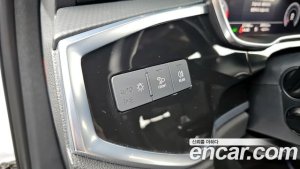 Audi Q3 35 TDI Premium 2020 года из Южной Кореи