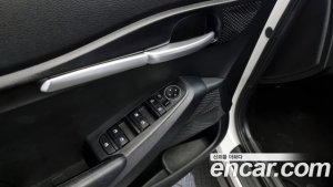 Kia Seltos Бензин 1.6 Turbo 2WD 2022 года из Южной Кореи