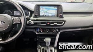 Kia Seltos Бензин 1.6 Turbo 2WD 2022 года из Южной Кореи