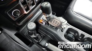 Jeep Wrangler 2.0 Overland 4Door 80th Anniversary Edition 2021 года из Южной Кореи