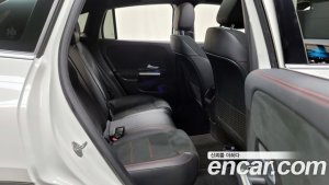 Mercedes-Benz GLA-Class GLA250 4MATIC 2020 года из Южной Кореи