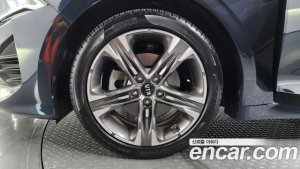 Kia K5 2.0 2020 года из Южной Кореи