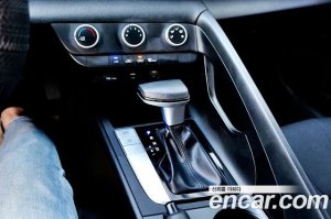 Hyundai AVANTE 1.6 2021 года из Южной Кореи