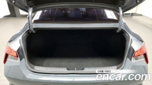 Hyundai AVANTE 1.6 2021 года из Южной Кореи