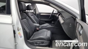 Volkswagen Passat 2.0 TDI Prestige 2021 года из Южной Кореи
