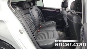 Volkswagen Passat 2.0 TDI Prestige 2021 года из Южной Кореи